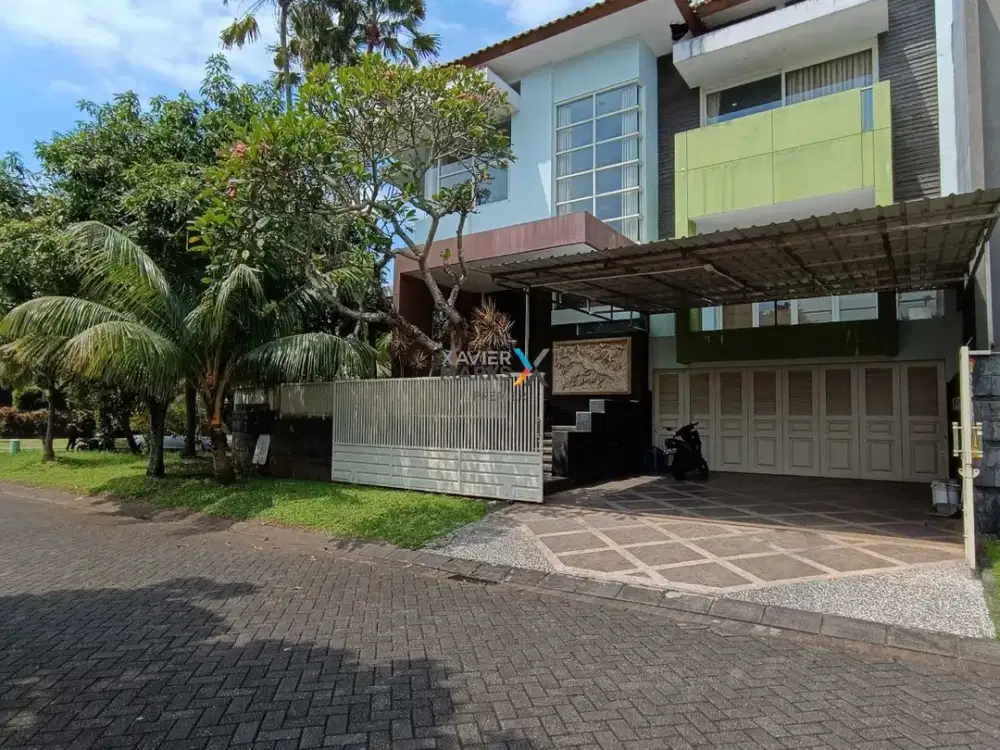 Dijual / Disewakan Rumah Hook Split Level Di Perumahan Araya Blimbing Kota Malang