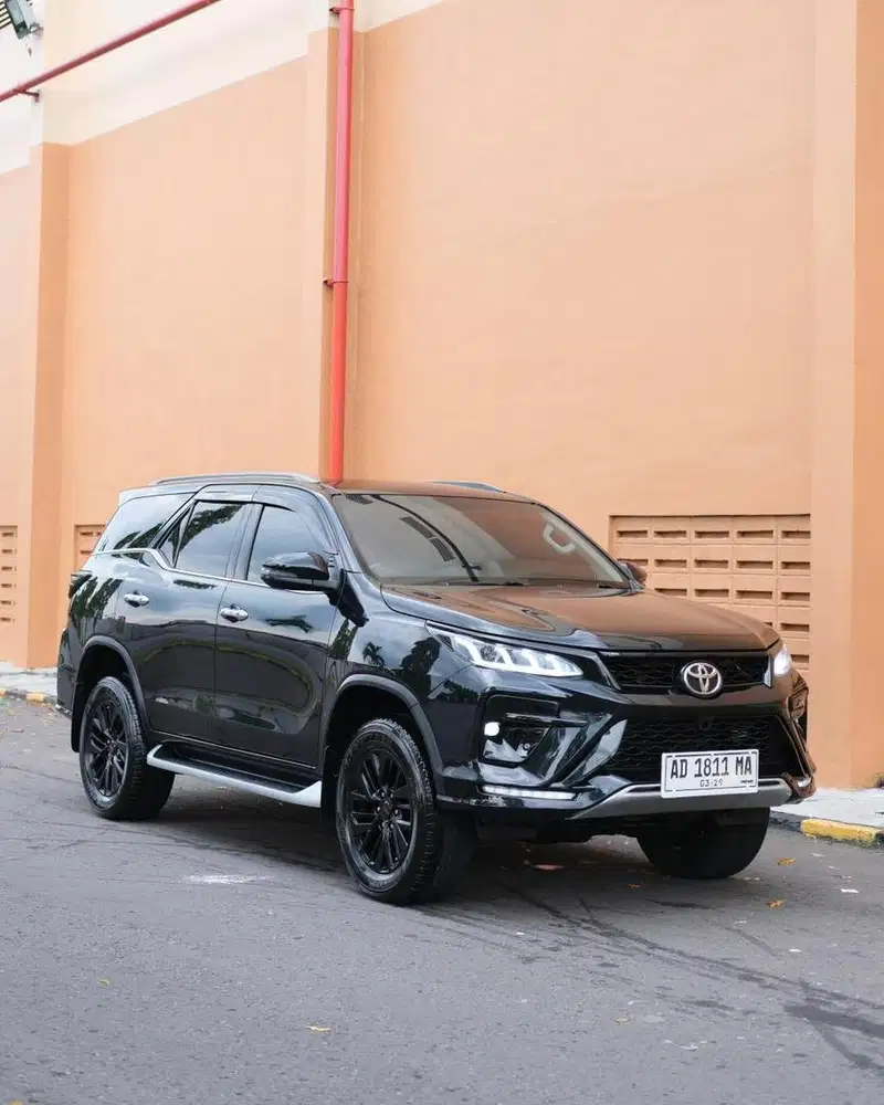 [LEGENDER] TOYOTA FORTUNER 2.4 VRZ TRD DIESEL AT 2017