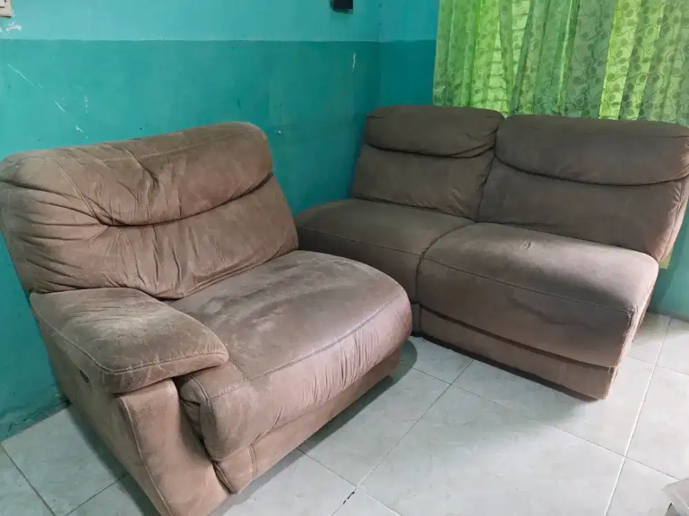 Dijual 4 Buah Sofa Informa Murah 4,8 Juta