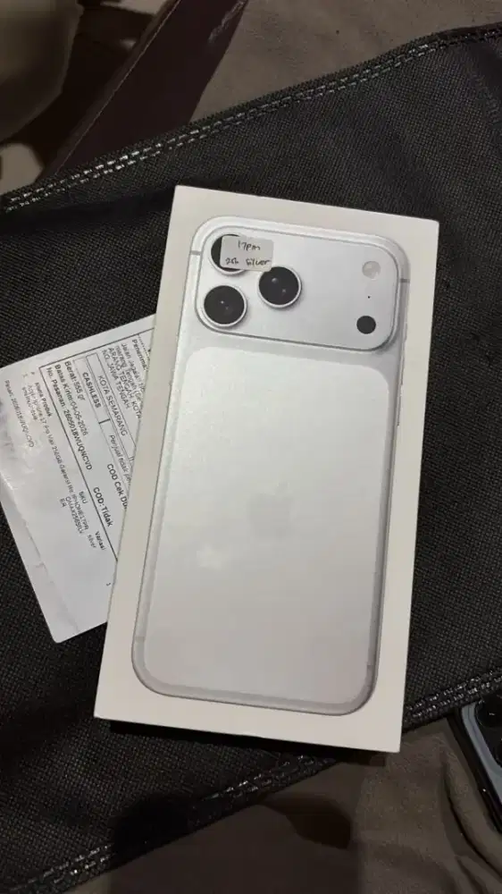 Iphone 17 pro max silver resmi 256gb BARU