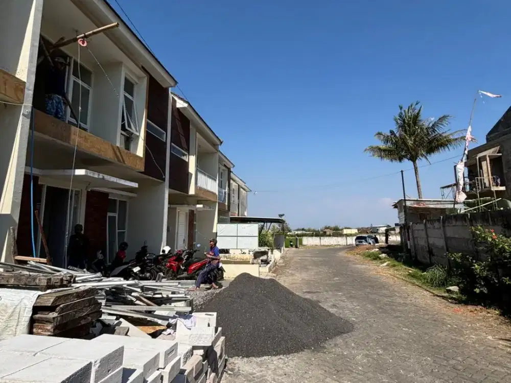 Rumah Villa Batu Siap Huni