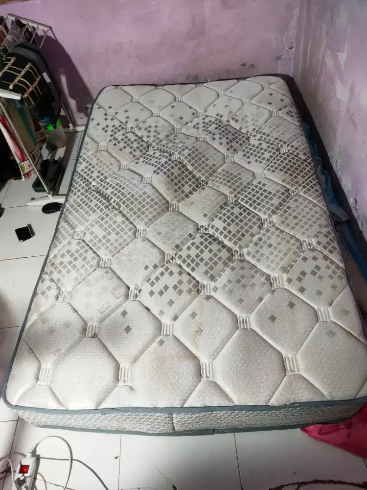 Dijual cepat kasur springbed in the box