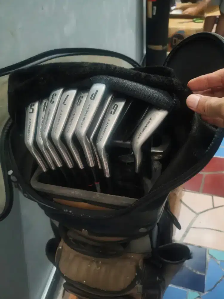 Stick Golf kondisi tidak terpakai dan masih bagus