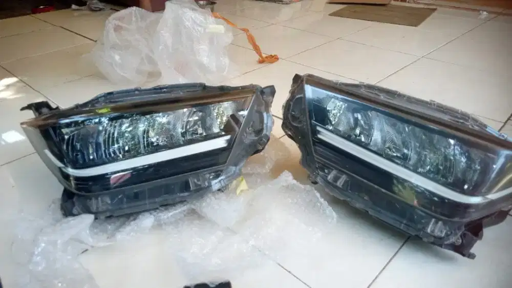 kaca lampu AYLA type R LED ( JUAL CEPAT )