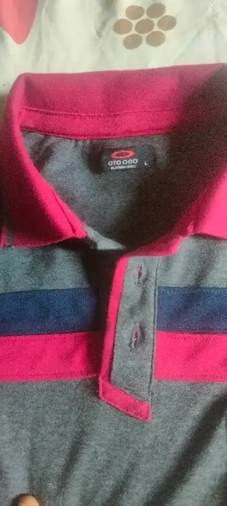 Baju kerah + sepan levis