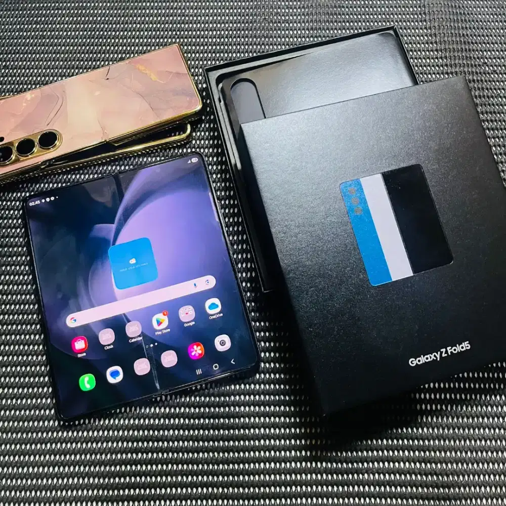 Samsung  Z Fold 5 Like New