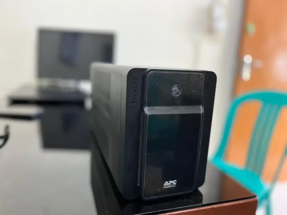 APC Easy UPS 1200 VA/ 650 WATT