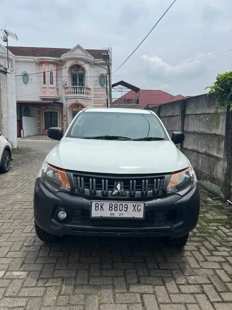 Mitsubishi Triton DHX 4WD