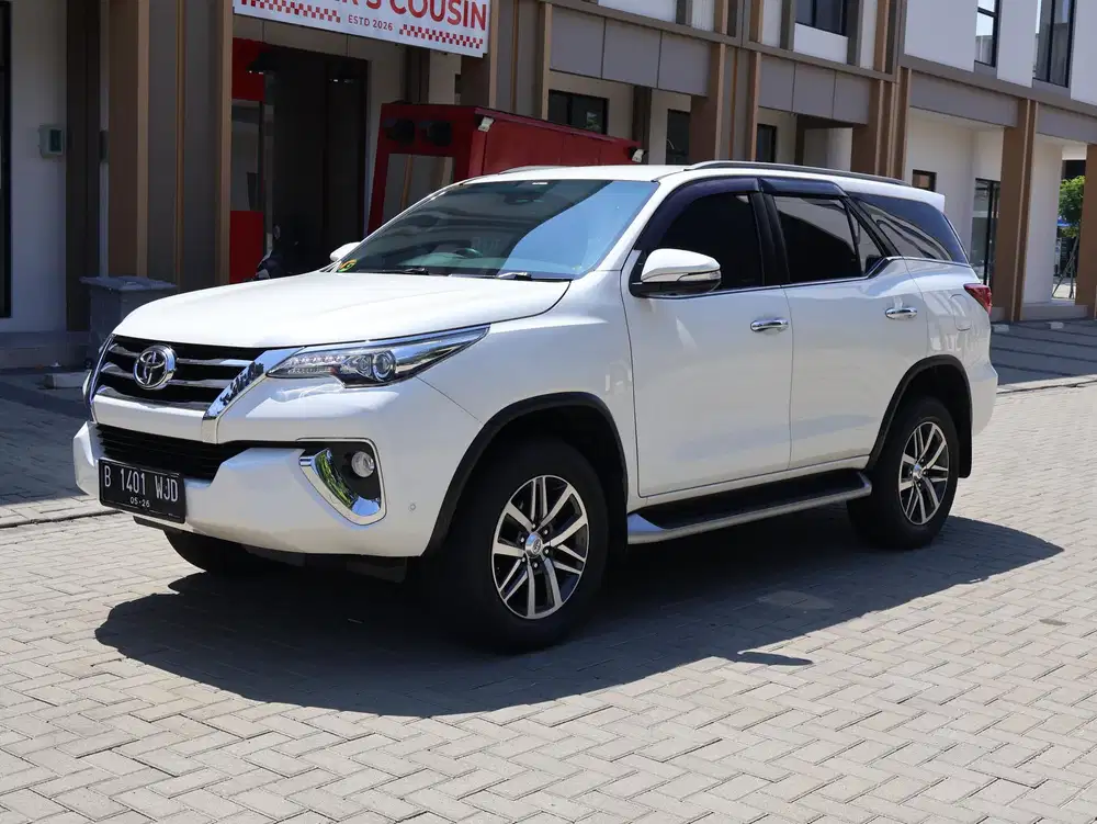 Toyota Fortuner 2016 Diesel KM 28 RB putih