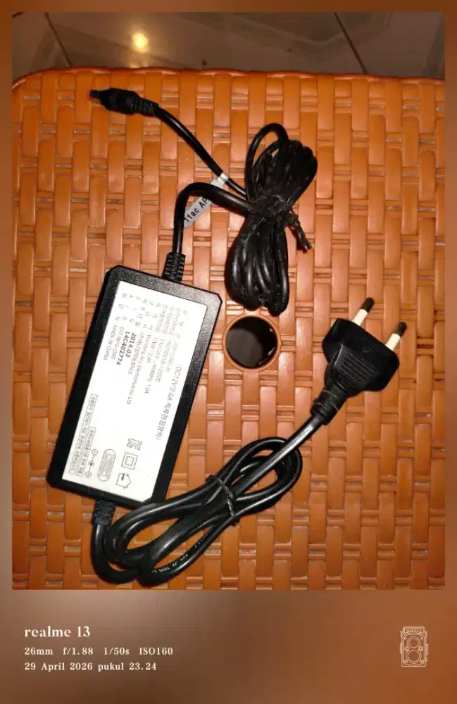 Adaptor LG 12v - 2A adapter power supply