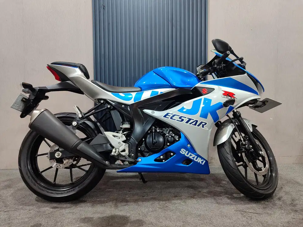 Suzuki GSX R150 ECSTAR 2020 istimewa mulus terawat siap pakai...