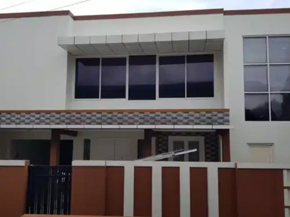 Rumah 2 Lt di Jl Panda Timur dekat Kantor Kelurahan Palebon