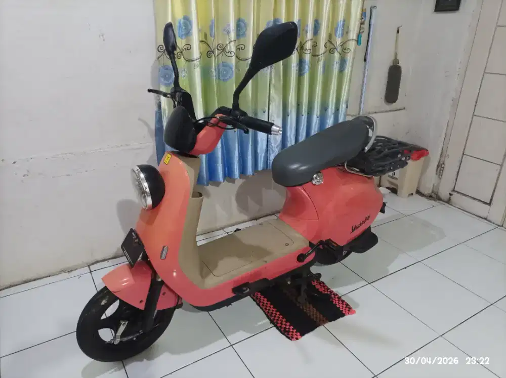 Sepeda listrik uwinfly R8s