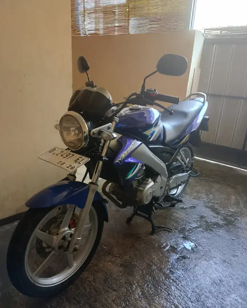 Yamaha VIXION old