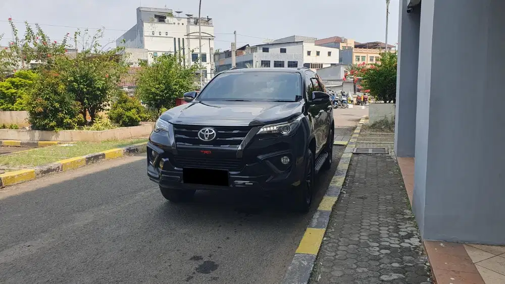 Km 44rb toyota fortuner vrz trd sportivo 2019 diesel hitam