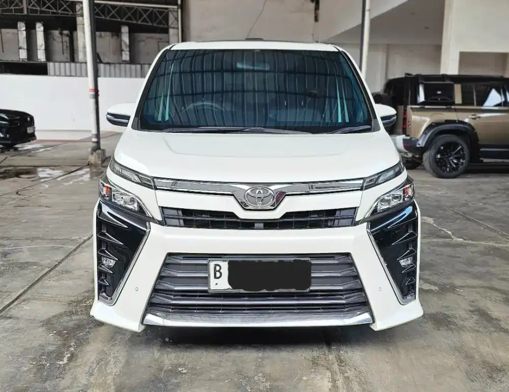 Baru 50rban Km Toyota Voxy AT Matic 2020 Putih Mulus Siap Pakai Gress