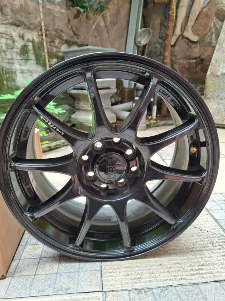 Velg HSR Black Glossy Istimewa R16