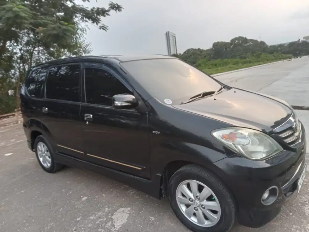 Toyota Avanza 2009 Bensin