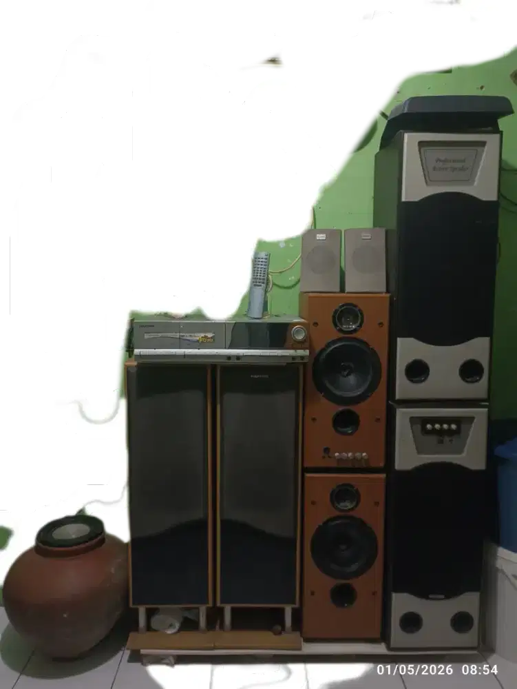 Tape deck Polytron+remot dan 3 pasang speaker aktif+ 1 big bas gentong