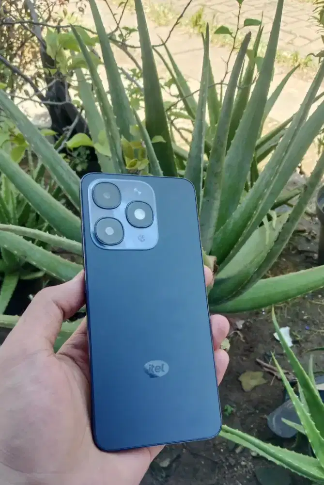 handphone itel a90