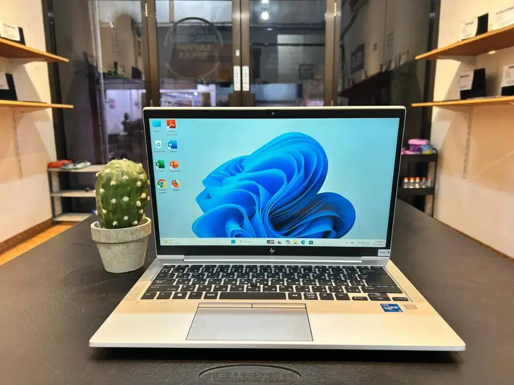 HP ELITEBOOK 840 G8 // CORE i5GEN11 // INTEL IRIS XE // BEST SELLER