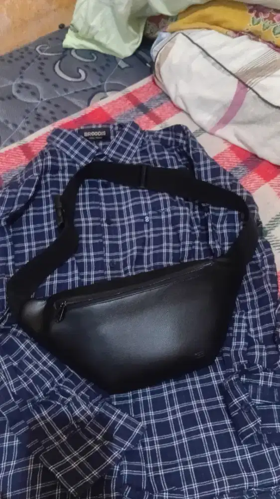 Flannel navy, waistbag, 3 parfum vial