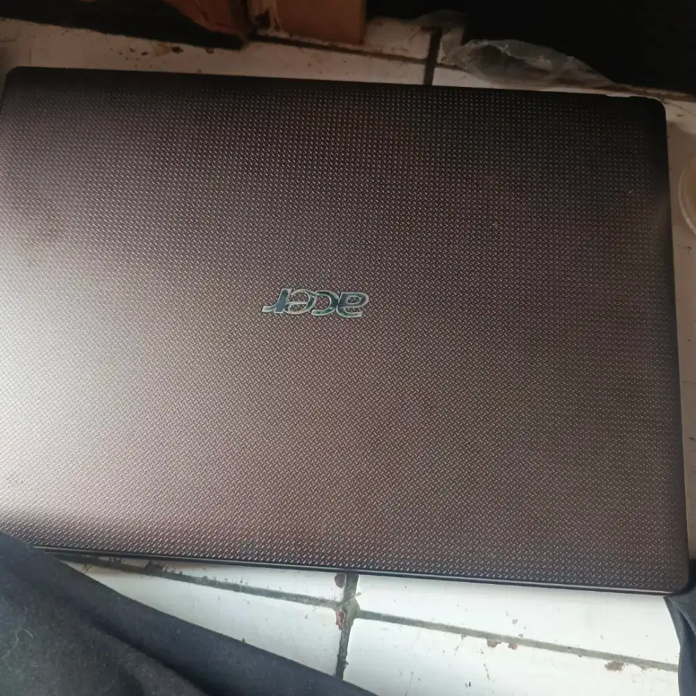 Dijual laptop Acer aspire 4253