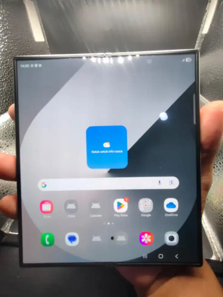 SAMSUNG Z FOLD 6 5G RAM 12/256GB SEIN

MULUSS