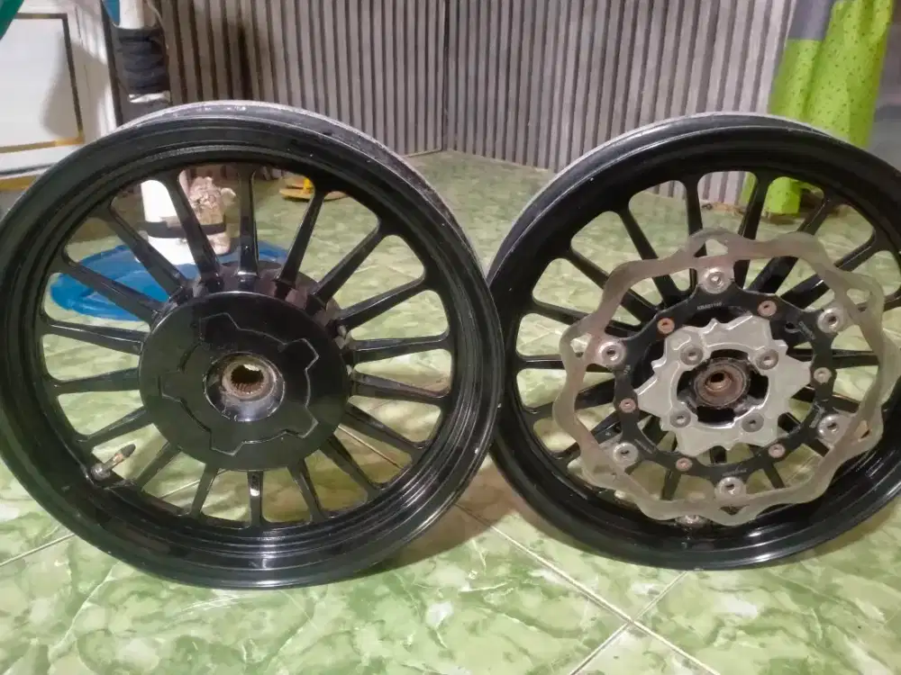 Pelak Rossi palang 18 ring 14