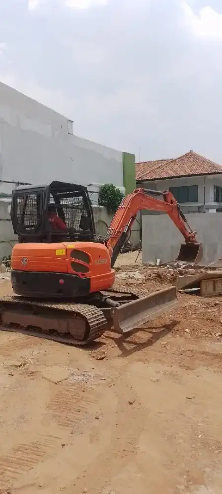 Dumptruck index 7m³ excavator pc 100 tandem roller 4-6 ton
