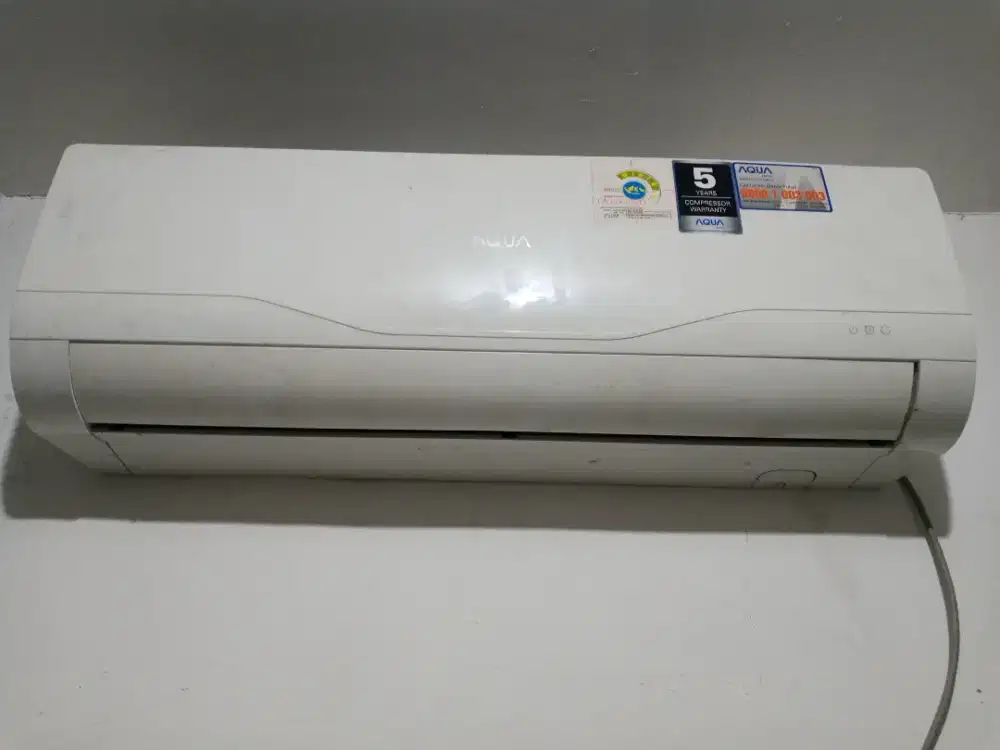 Ac aqua 1,5 pk Dingin banget masih on di dinding