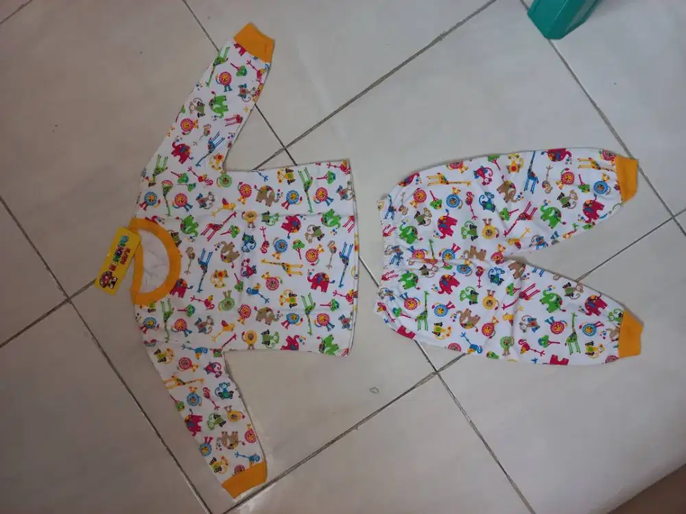 Setelan Baju Bayi Lengan Panjang Celana Panjang
