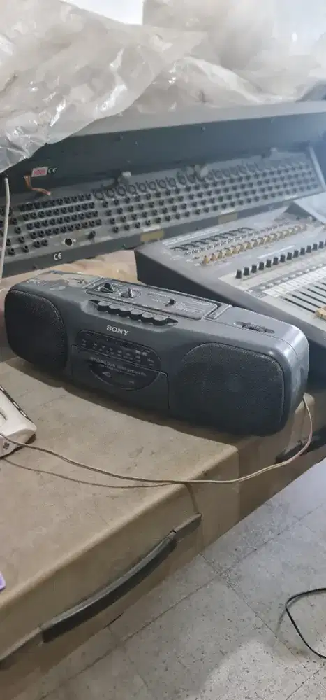Radio Kaset Portable Merk Sony CFS-B11
