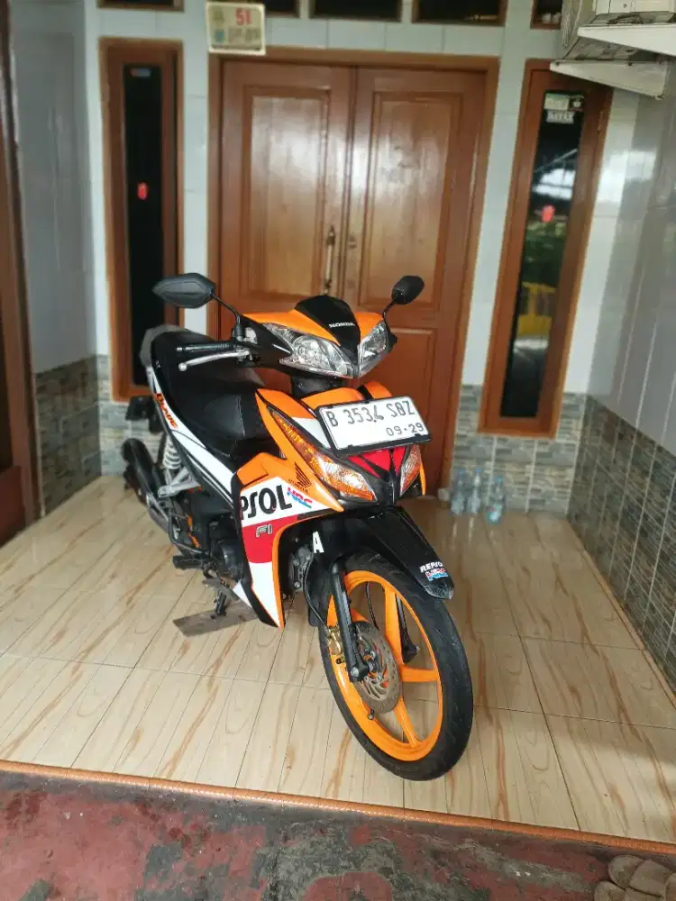 Di jual Blade Repsol 125 injek th 2014 ,di Bintaro pdk aren