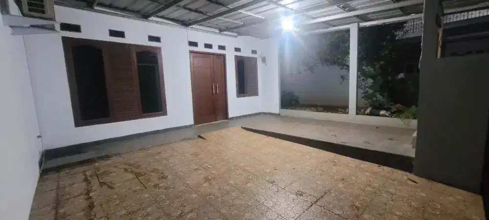 Disewakan / Dijual Rumah Luas Full Furnish Cinere Residence
