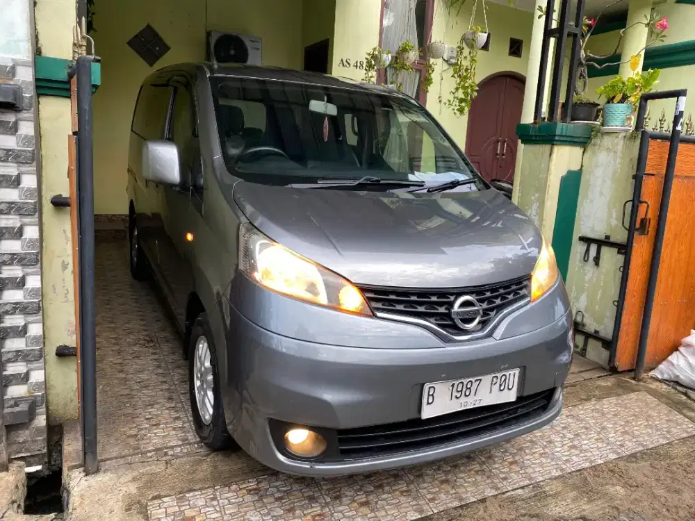 Dijual Nissan Evalia XV 2012 AT Istimewa