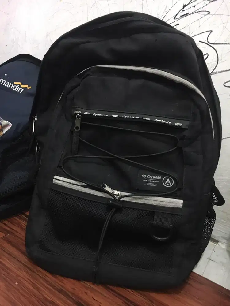 Tas ransel Hitam