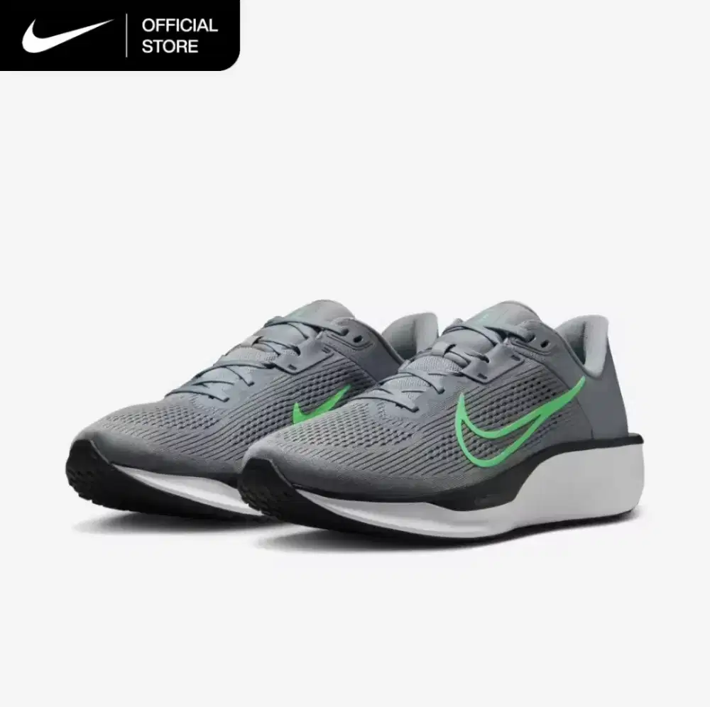 Sepatu running nike size 44