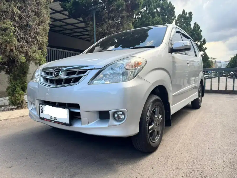 Daihatsu Xenia 1.0 Manual Silver 2011