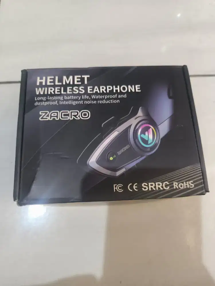 Helmet Wireless Earphone merk ZACRO