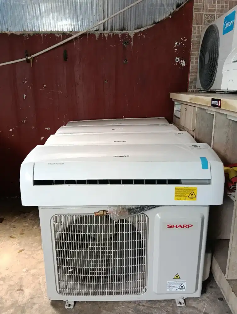 AC Sharp ucy 1.5 PK unit istimewa