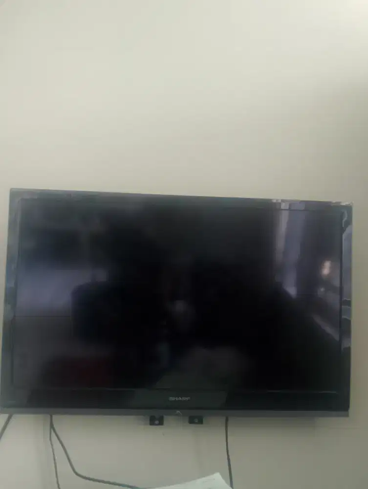 TV LED Sharp 31 inch + set top box