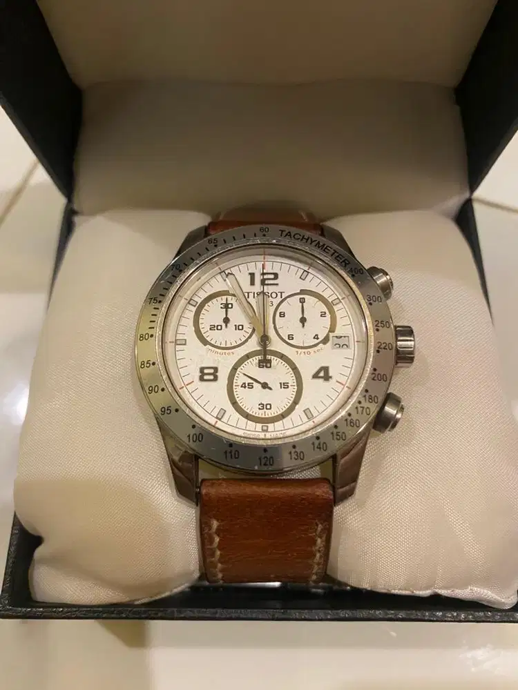 Jam Tangan Tissot V8 original