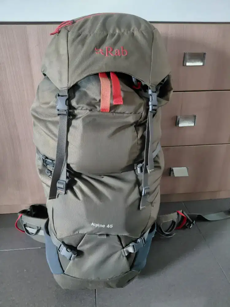 Tas Hiking Merk Rab Type Alpine 45