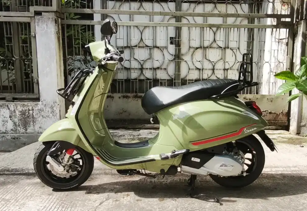 Vespa Sprint S 2023 KM 300an Like New Unit Simpanan Istimewa