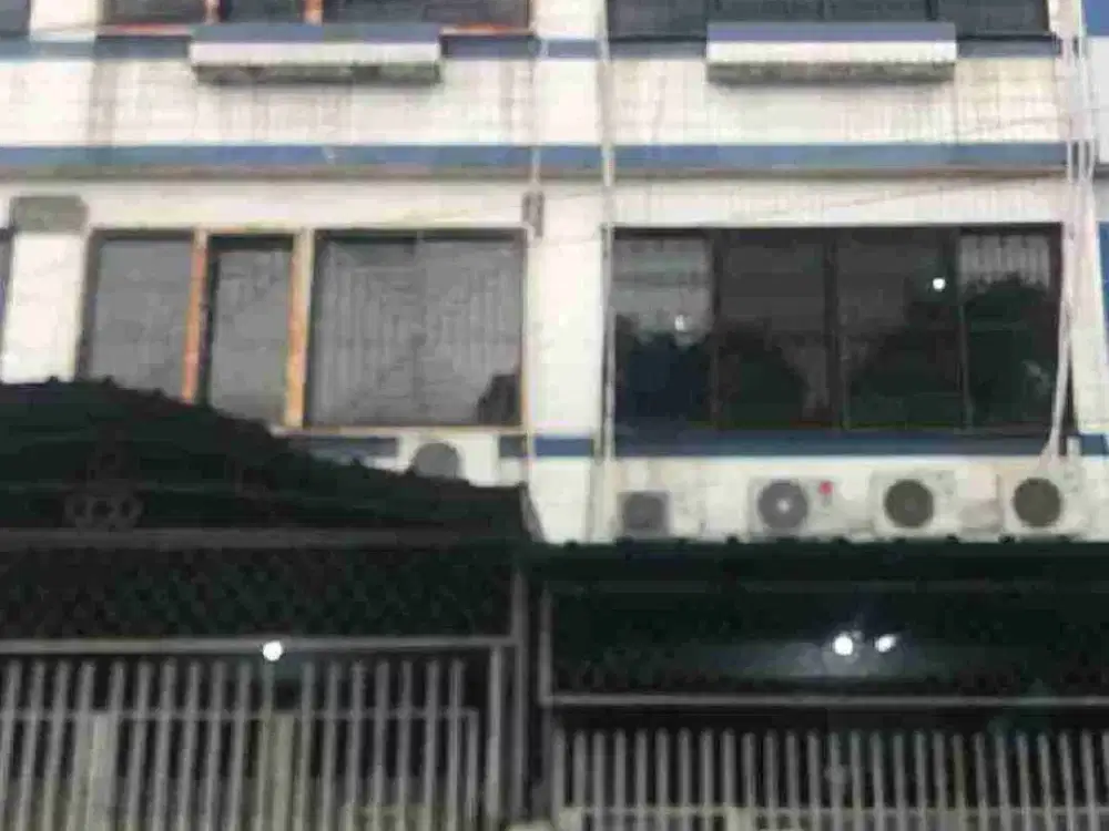 Ruko 3,5 Lantai di Cideng Roxy Jakarta Pusat