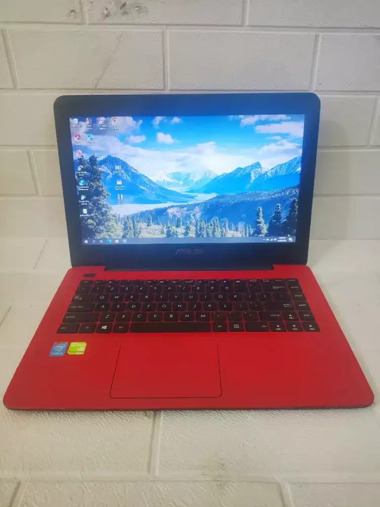 Laptop Murah Asus X455lf core i5 gen5 ram 8/SSD 128 dobel VGA 2gb