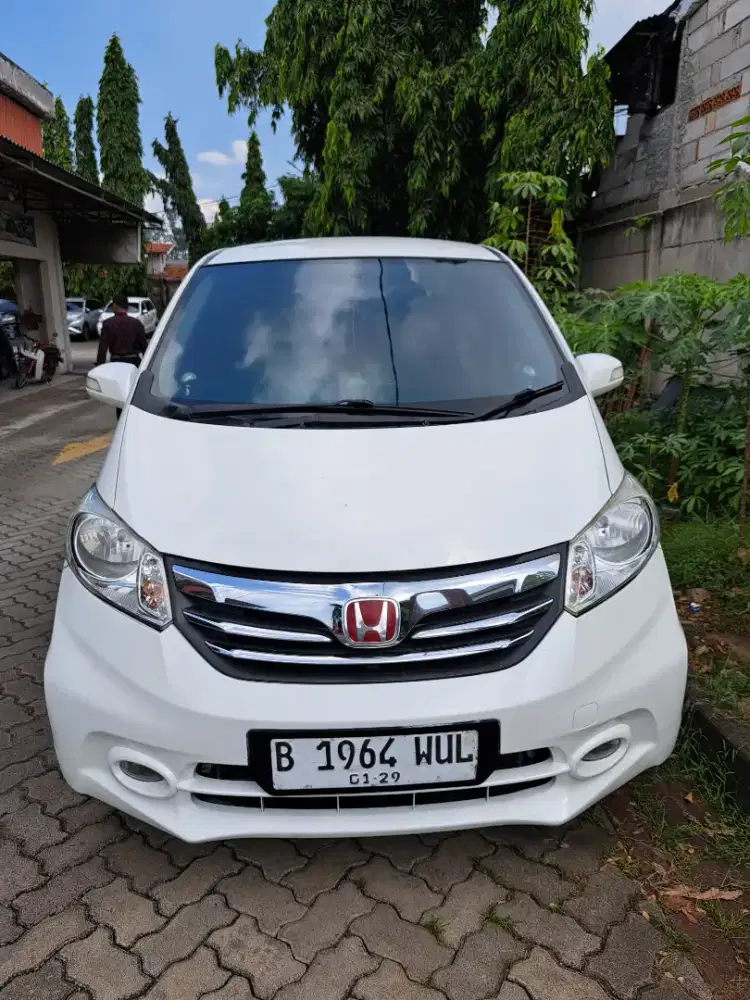 Honda Freed 1.5 PSD 2014