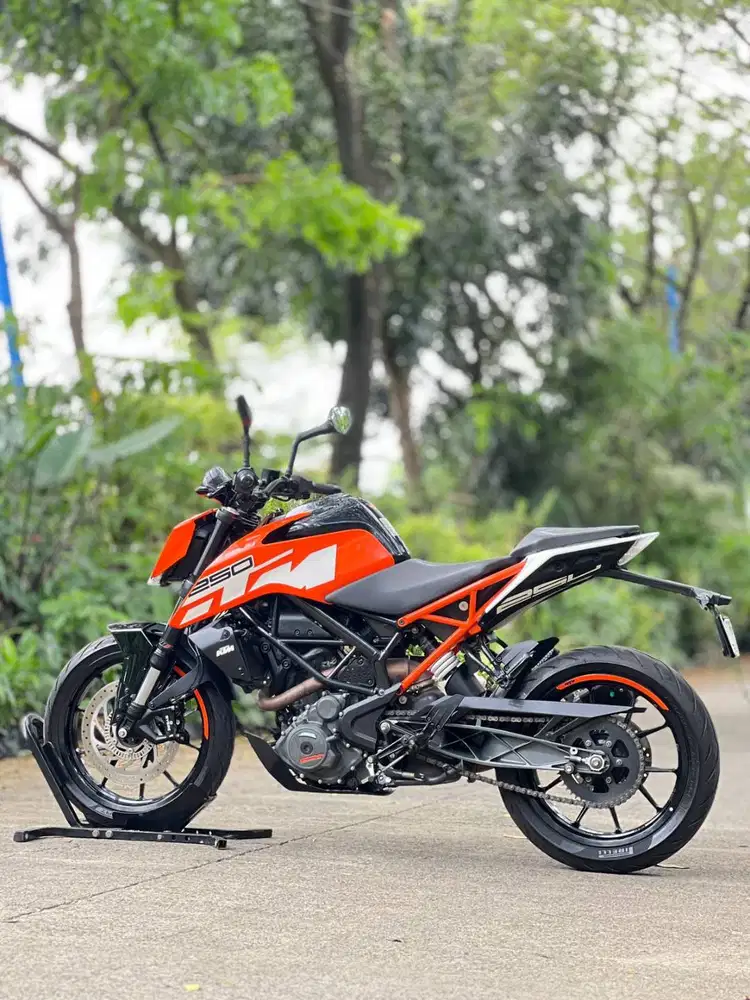 KTM DUKE 250 ABS 2018 ORANGE KM LOW SIAP GASPOL