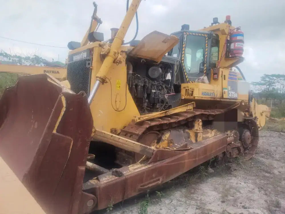 Dozer D375A -6 2014
di Banjarmasin